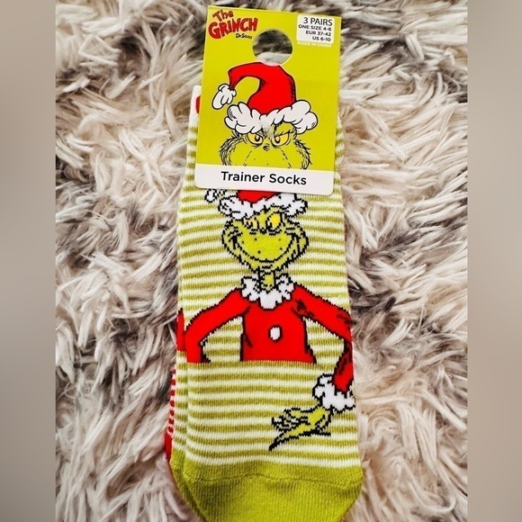 Dr. Seuss Other - Primark 3 pack Grinch holiday socks